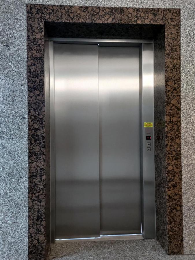 Komfortowy Apartament Dwupokojowy Z Tarasem I Garaz Ustka Exterior foto