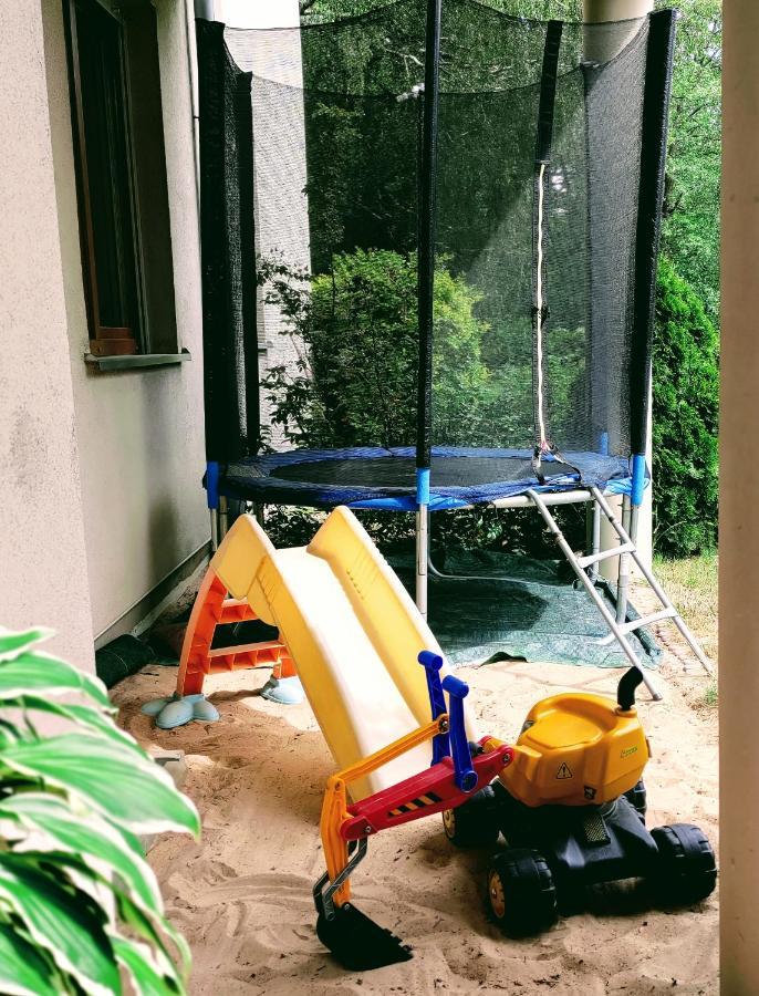 Komfortowy Apartament Dwupokojowy Z Tarasem I Garaz Ustka Exterior foto